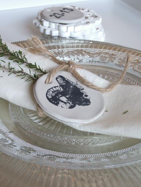 Colgantes y/o servillleteros y/o alzapaños