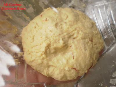 BESAN KI ROTI WITH SAFFRON (PAN DE INDIA: ROTI DE HARINA DE GARBANZOS CON AZAFRAN)