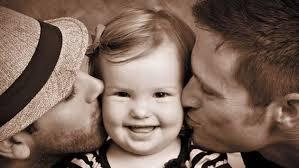 Se acepta la adopción en Colombia para parejas del mismo sexo. parejas del mismo sexo