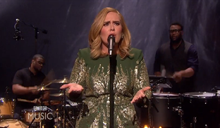 Escucha a Adele cantar 'Hello' por primera vez en vivo