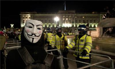 Londres,  marcha anticapitalista de «Anonymous»