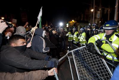 Londres,  marcha anticapitalista de «Anonymous»