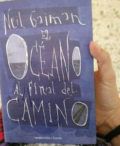Reseña de El océano al final del camino, Neil Gaiman, literatura fantástica