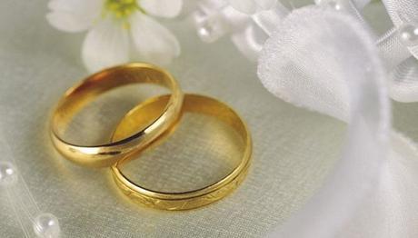 anillos de oro para regalar bodas de oro 