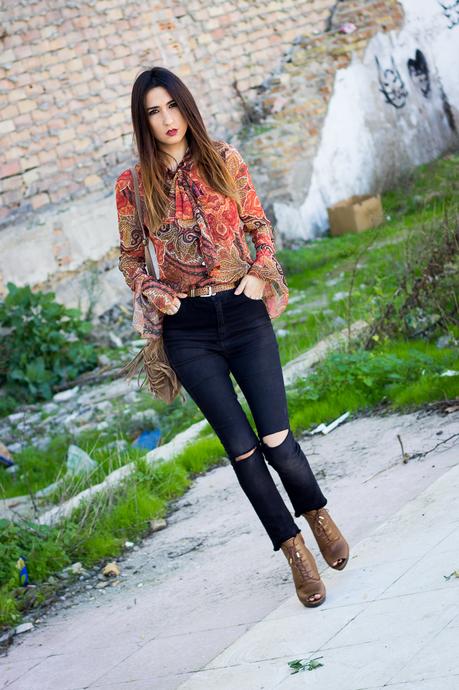 camisa lazada al cuello