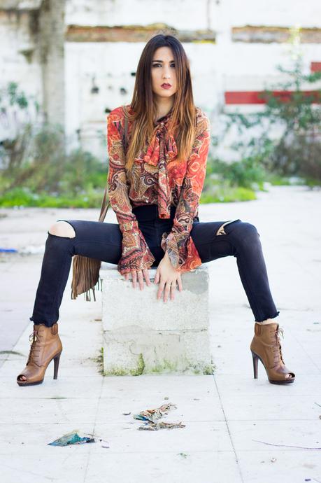 seventies-ripped-jeans