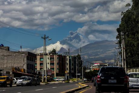 Cotopaxi humeante