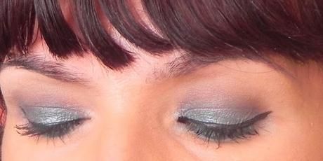 Azul de invierno: Look, esmalte y outfit