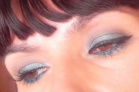 Azul de invierno: Look, esmalte y outfit