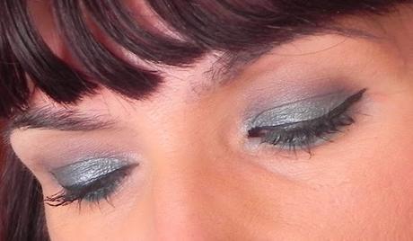 Azul de invierno: Look, esmalte y outfit