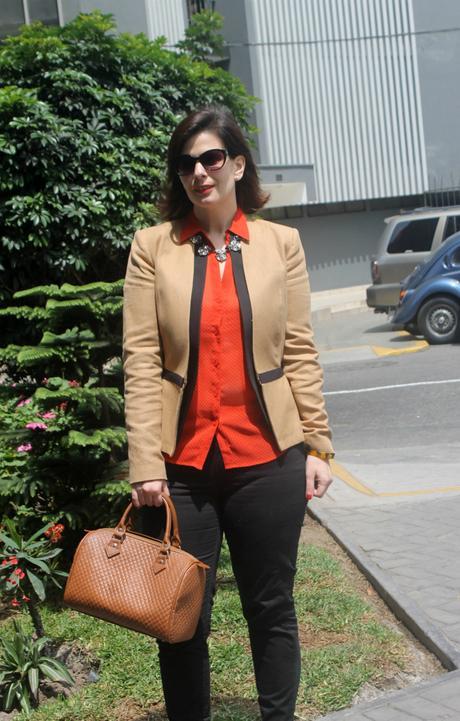 Mis Looks - Negro, camel & rojo