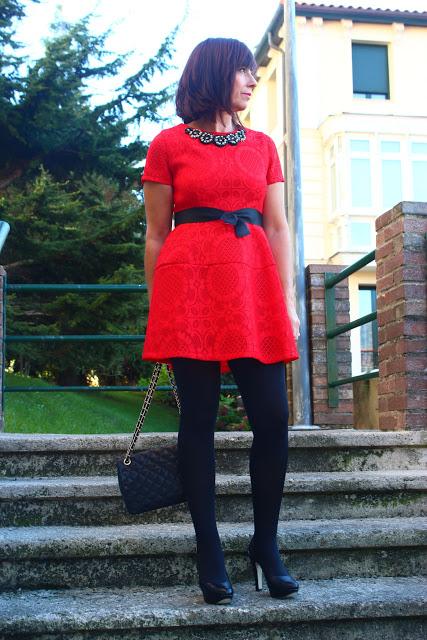 MIS LOOKS - VESTIDO ROJO