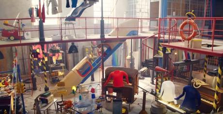 La marca de ropa Petit Bateau imagina la fábrica más divertida del mundo