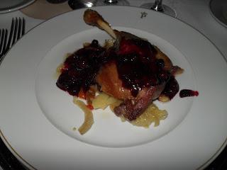 Confit de Pato en Salsa de Arandanos