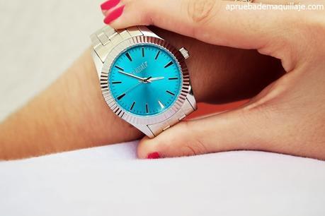 Relojes Pura Alegría Timeless Watches Imagen 4 del Look con el reloj Arctic Summer de Pura Alegría
