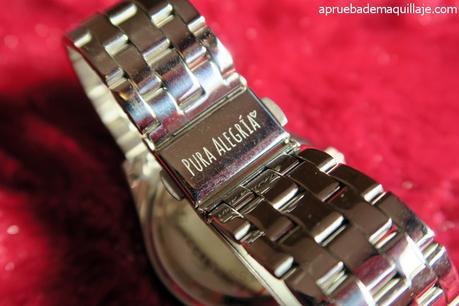 Relojes Pura Alegría Timeless Watches Detalle de la correa del reloj Arctic Summer de Pura Alegría