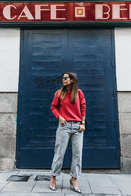 Pink_Sweater-LEvis_Vintage-Snake_Shoes-Chanel_Bag-Casual_Look-Outfit-Street_Style-Collage_Vintage-11