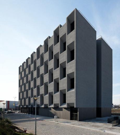 Edificio MPA en Oporto, Portugal,de Lousinha Arquitectos