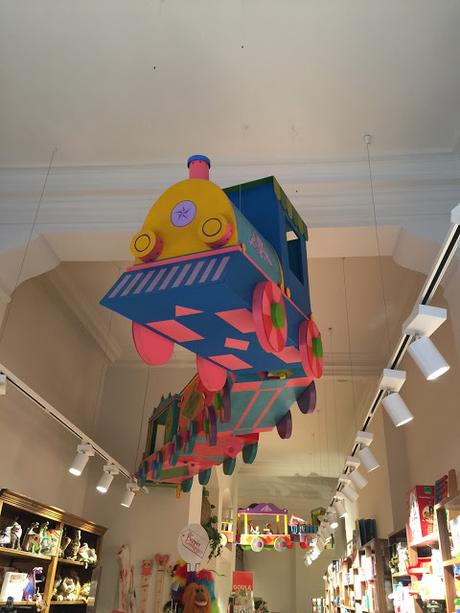 Fabre, una librería y juguetería con encanto