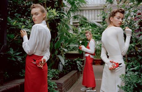 La moda florece en Numéro de octubre La moda florece en Numéro de octubre