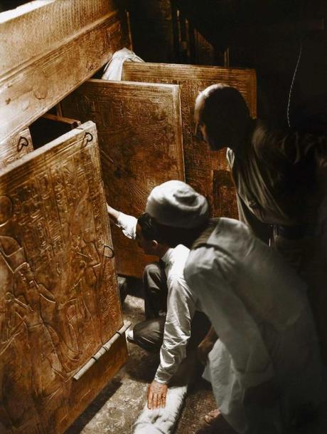 Apertura de la tumba de Tutankamón