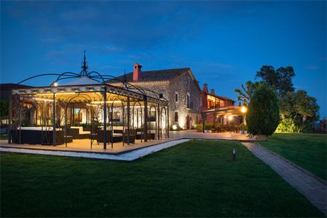 La Guía Gourmand de Restaurantes y Hoteles de Cataluña y Andorra 2016 cumple 25 años y anuncia sus premios anuales. Sallés Hotel Mas Tapiolas ha sido nombrado `Hotel del año 2016´.