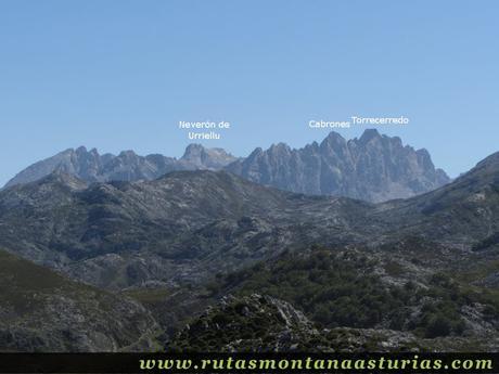 Ruta Lagos de Covadonga PR PNPE-2: Vista del Torrecerredo desde el Mosquital