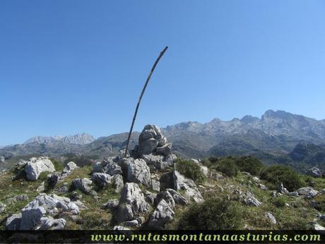 Ruta Lagos de Covadonga PR PNPE-2: Cima de la Porra de Enol