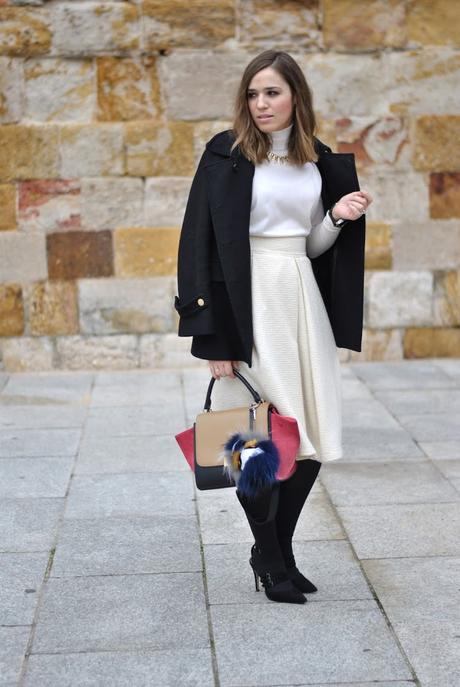 Wool white skirt