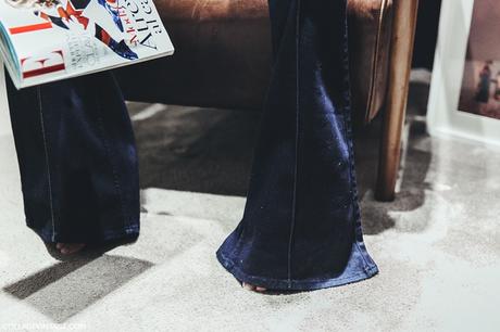 _7_For_All_Making-Denim-Flared_Jeans-Outfit-24