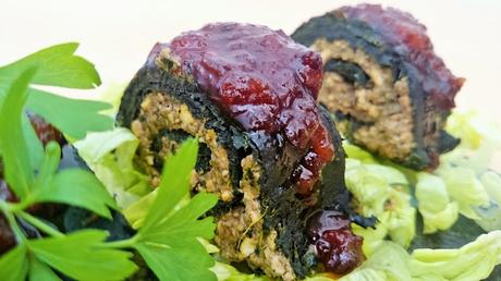 Rollo de espinaca con relleno de tofu