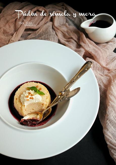 Pudin de sémola y mora para CON UN PAR