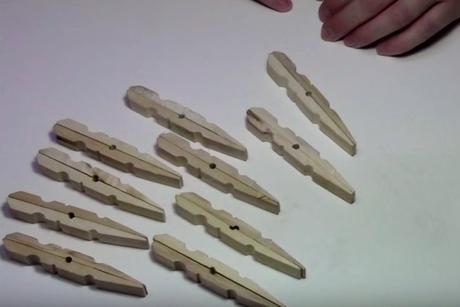 DIY - SERVILLETERO CON PINZAS DE MADERA