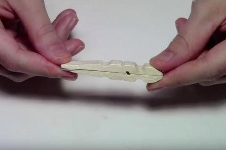 DIY - SERVILLETERO CON PINZAS DE MADERA