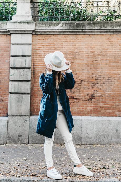 Denim_Coat-White_Outfit-GRey_Hat-Lack_OF_Colors-Sneakers-Outfit-Street_Style-13