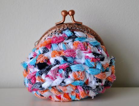 MONEDEROS DE TRAPILLO COLORINES