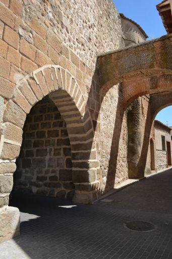 Puerta de San Miguel, Escalona Puerta de San Miguel, Escalona