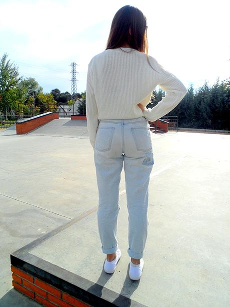MOM JEANS