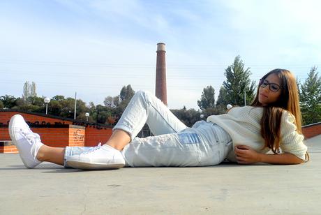 MOM JEANS