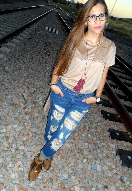 Vaqueros boyfriend y maxi camiseta