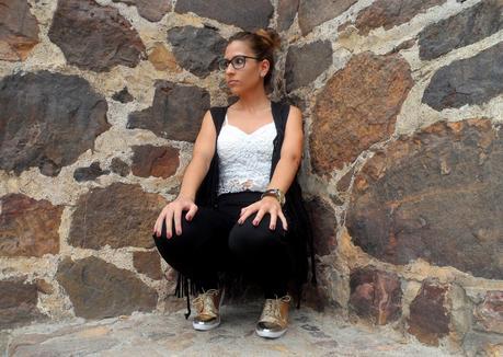 BLACK FRINGED BLACK FRINGED