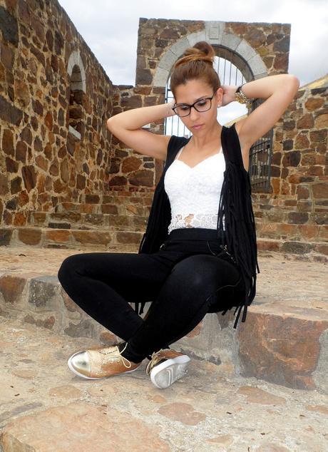 BLACK FRINGED BLACK FRINGED