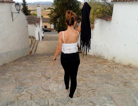 BLACK FRINGED BLACK FRINGED