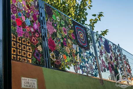 Espectacular yarn bombing en un instituto de secundaria de Mallorca