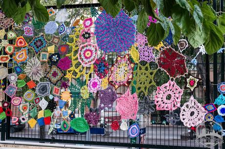 Espectacular yarn bombing en un instituto de secundaria de Mallorca