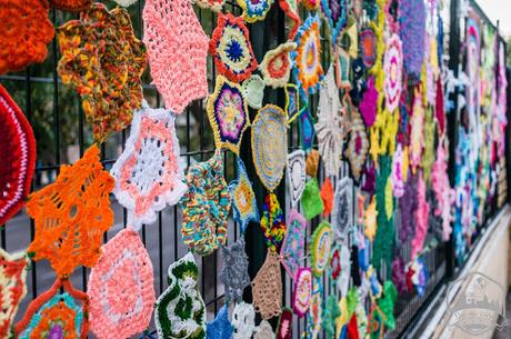 Espectacular yarn bombing en un instituto de secundaria de Mallorca