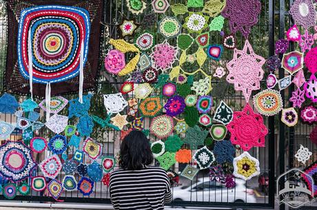 Espectacular yarn bombing en un instituto de secundaria de Mallorca
