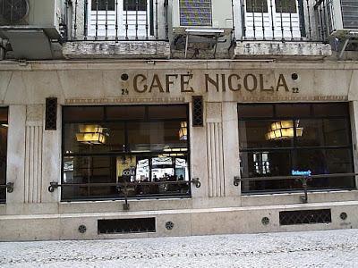 Lisboa y La Baixa: teatros, cafés, licores...y un hospital de muñecas.