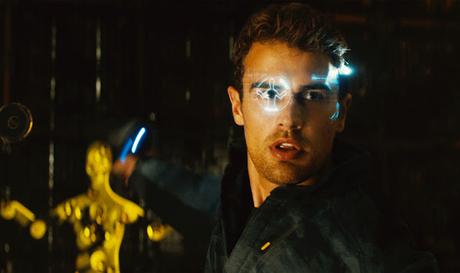 Pósters, stills y trailer oficial de Divergente La Serie: Leal