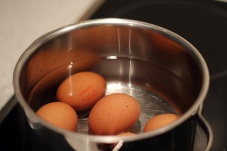 Huevos rellenos | Receta casera